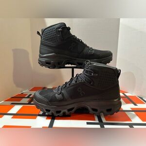On Cloud Men's Cloudrock Mid Waterproof- Brand NEW with box!
